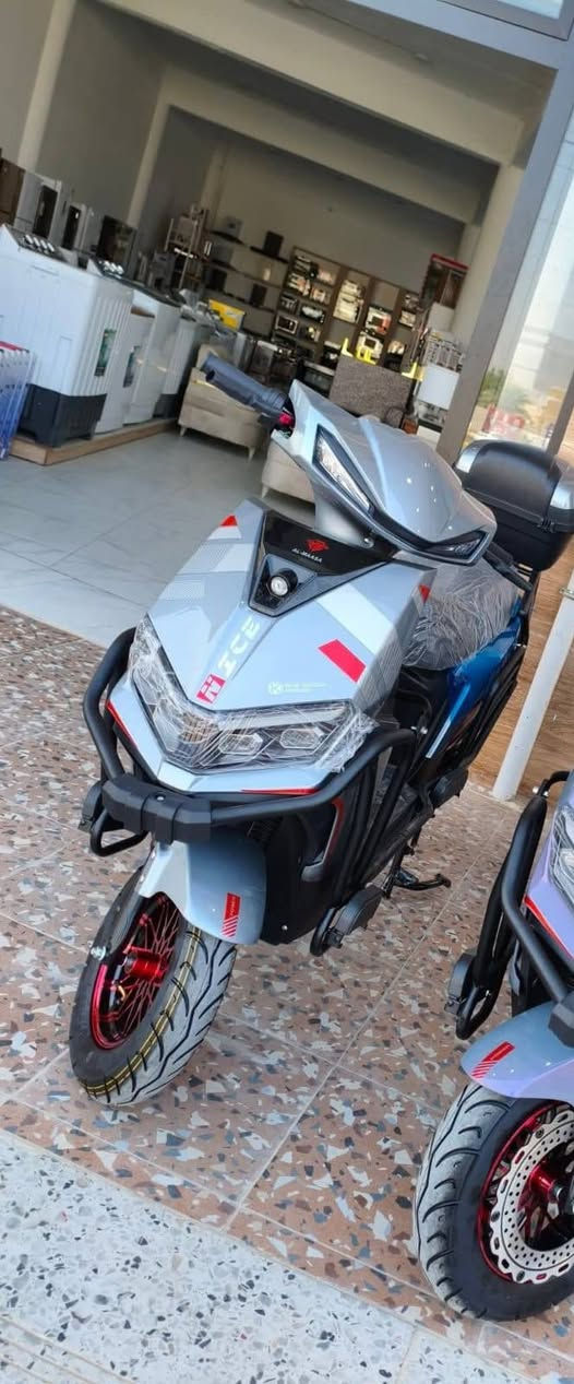 ورشه زيد لتصليح الدراجات الهوائية  والشحن وبيع المواد الاحتياطية الفرع الثاني الخمسه كيلو قرب حديقه طيور الجنه مجاور زنود الست الحمداني 
هاتف 
وت سناب***********
للبيع
