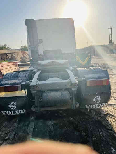 ‏سلام عليكم فولفو موديل 97 حجم 420 الرقم صلاح الدين  صدامي بدون إضبارة مكينه مجفتة كير مبدل اكسن وشاصي شرط  تيارات الكدام بالكارتون والورة نص عمر صدر وبريك زين جديد السعر 65وبي مجال اتصل بالرقم ‭0777 419 6312‬
