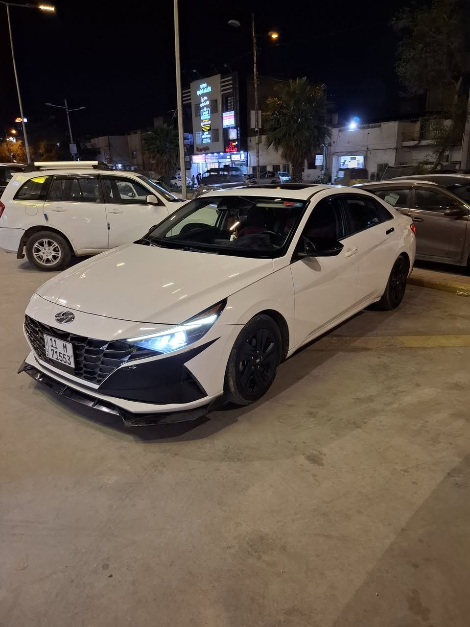 السلام عليكم للبيع النترا هايبرد 2022 امريكي 
مواصفات السياره تدفئه ستيرن وكشنات 
نقطه عمياء تحديد مسار رادار امامي وخلفي اوتو هولد داخل السياره ابيض حادث السياره جاملغ وبنيد سطحي وبيها صبغ بلعراق جاملغات خلفيه اثر تخريب شرط بدون ضربه السياره نضيفه جداً صدر امامي خلفي كير محرك كله مكفول 
رقم شاصي KMHLN4AJ1NU020427
السعر 145 وبيها مجال
موقع السياره بغداد الحريه 
للاستفسار ***********
