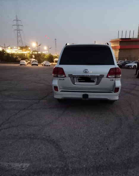 لاندكروز 2011 ستينيه كاز تم رفع التصفيح صبق عام بدون اي حادث رقم اسليماني سنويه 2030 
السياره جاهزه اي نقص ما موجود السعر 250 وبيه مجال قليل للتواصل وتساب ***********
