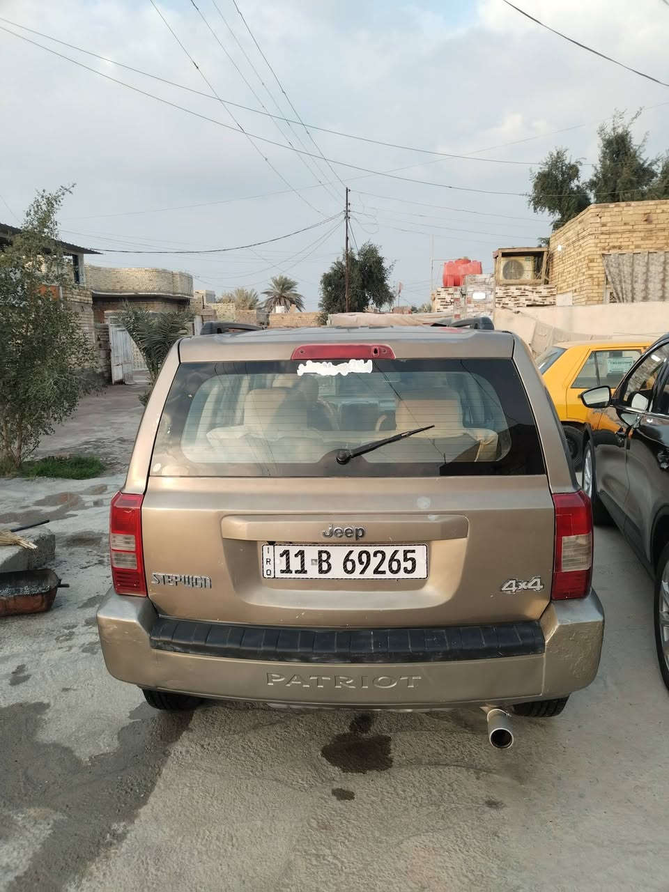 سلام عليكم سياره للبيع جيب باتريوت 2008 مكينه 2400سياره حادثها صفحت سايق مكينه كير تبريد تخم تأير دوشمه كهربايات شاشه كامره لايت زنون سياره مال بيت وجاهزه كلش سعر 75 وبيها مجال بصيط العماره رقمي ***********
