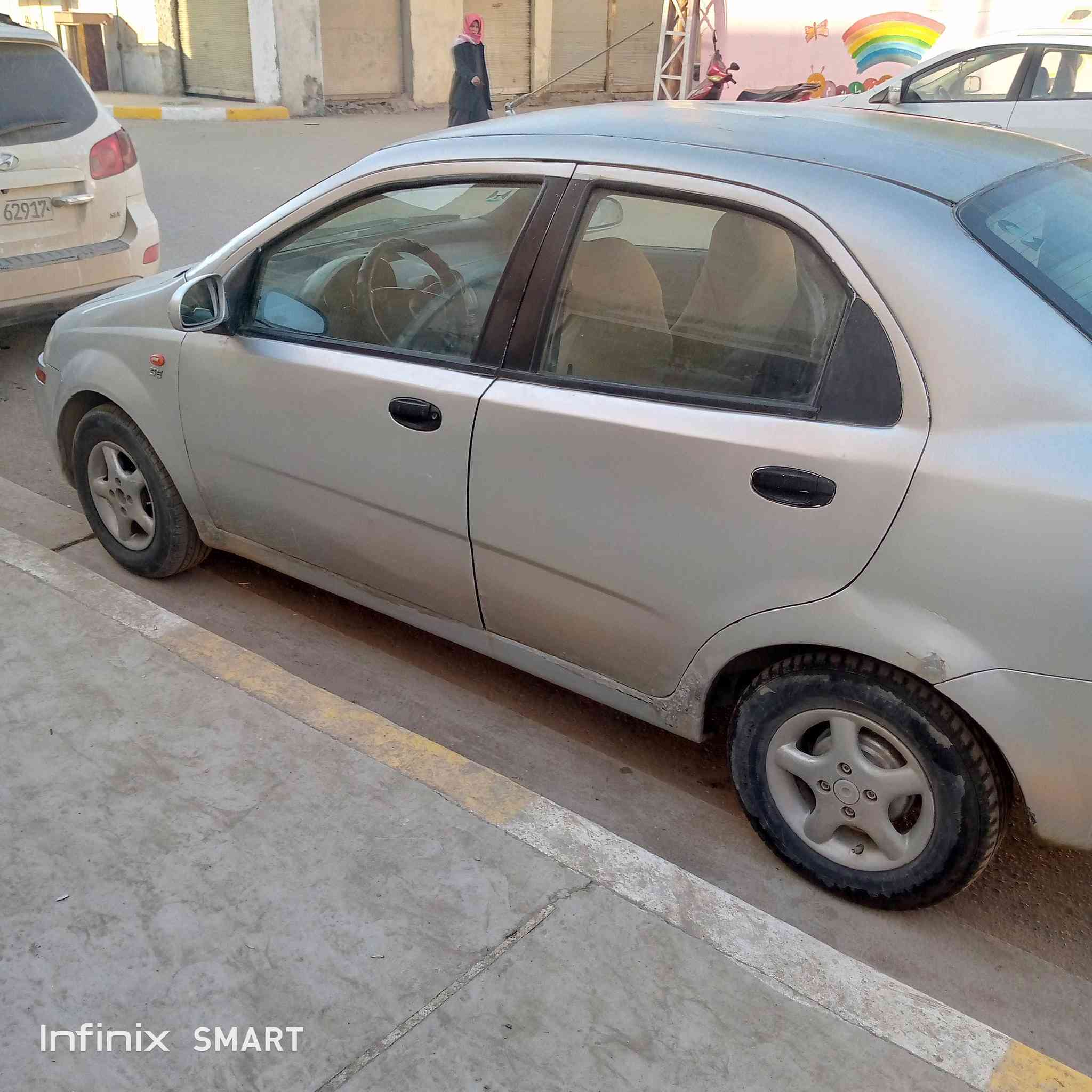 سلام عليكم افيو للبيع موديل ٢٠٠٦رقم بابل انكليزي مصبوغة عام مكينه مفتوح مضومه تبريد جدده كير عادي مكان سياره سده الهنديه *********** ٤٠ وبيها مجال
