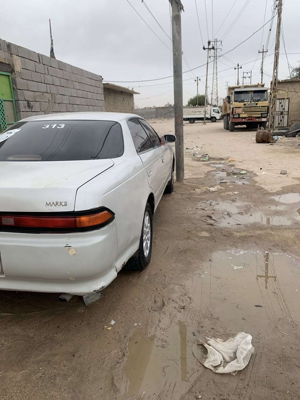 السلام عليكم خوان سياره مارك نفخ سياره كلش حلوه ونضيفه شاهد الله يلي ياخذها ما يصرف عليها سياره كلش تعبان عليها كير مكينه حداده تخم تاير تبريد بديها شوفت عينك نفس يلي بل صور سياره مكفوله كص ونقل  ولعيب شرعي سنويه جديده ورقم دولي  تحول ثاني يوم سياره مشروع وطني   رايدها ب57وبيها مجال قليل مكاني بصره زبير رقمي ***********
