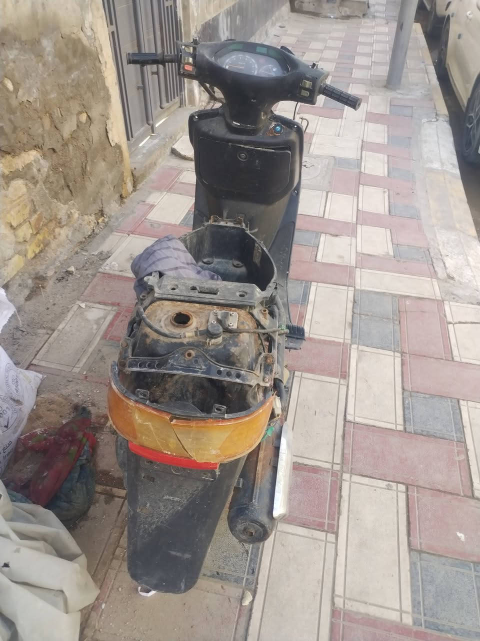 درجه البيع فرشه  كايمه مامفتوحه كامله غراضها العنوان الناصريه المركز الرقم ***********
