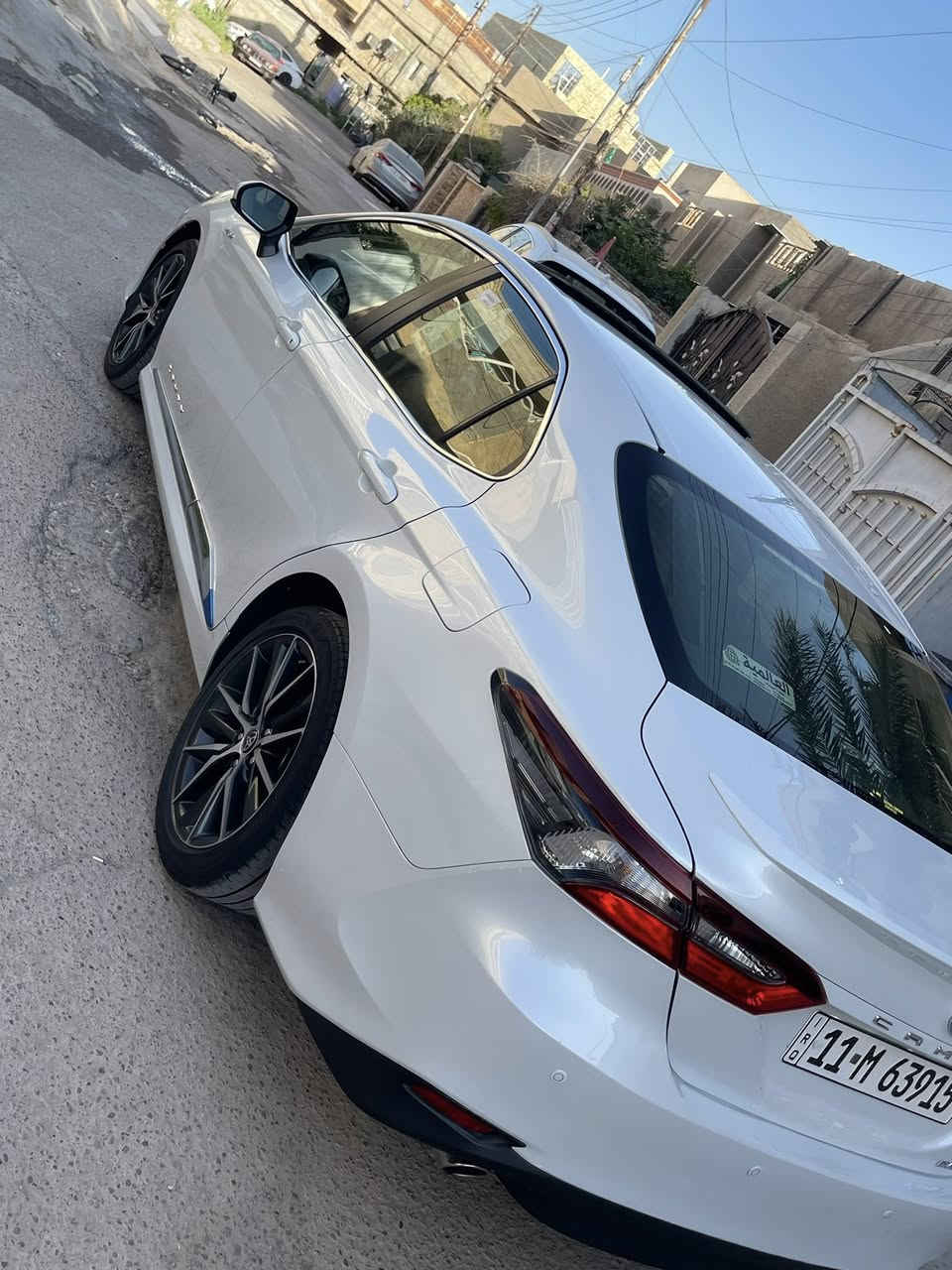 كامري موديل 2024 وكالة عبد اللطيف مقفوله من الصبغ 

السيارة ماشية 65.000 km

خليجي هايبرد

الموديل 2024

سعة المحرك 2.5L

ببلغ عزم الدوران 221 نيوتن/ متر

بقوة 215 حصان

AIR BAG 8 عدد

حساسات أمامية

حساسات خلفية

لايت زينون + LED

كشافات

سلايد رووف

حجم الاطار 235/45R18

ويل كب 18

4 دسك

فبضات أبواب من الآلمنيوم

اريل نفكيتر

فتاح التشغيل بصمة

شاشة

كاميرا دوارة

الانارة الداخلية LED

حركة مقعد السائق كهرباء

Cruise ثبت السرعة

المودات والأوامر الصوتية

Drive Mode أوضاع القيادة

المرآة الوسطية أوتو دم

بريد شاشة

قطعتين تبريد

هاند بريك كهرباء

Auto Hol ال ار

ISOFIX I

ايزو فكس

اشارة في المرايا الجانبية قابلة للطي كهرباء

بردة خلفية كهرباء

Wireless شاحن

السعر ".227$ وبيها مجال

رقم صاحب سيارة ***********
