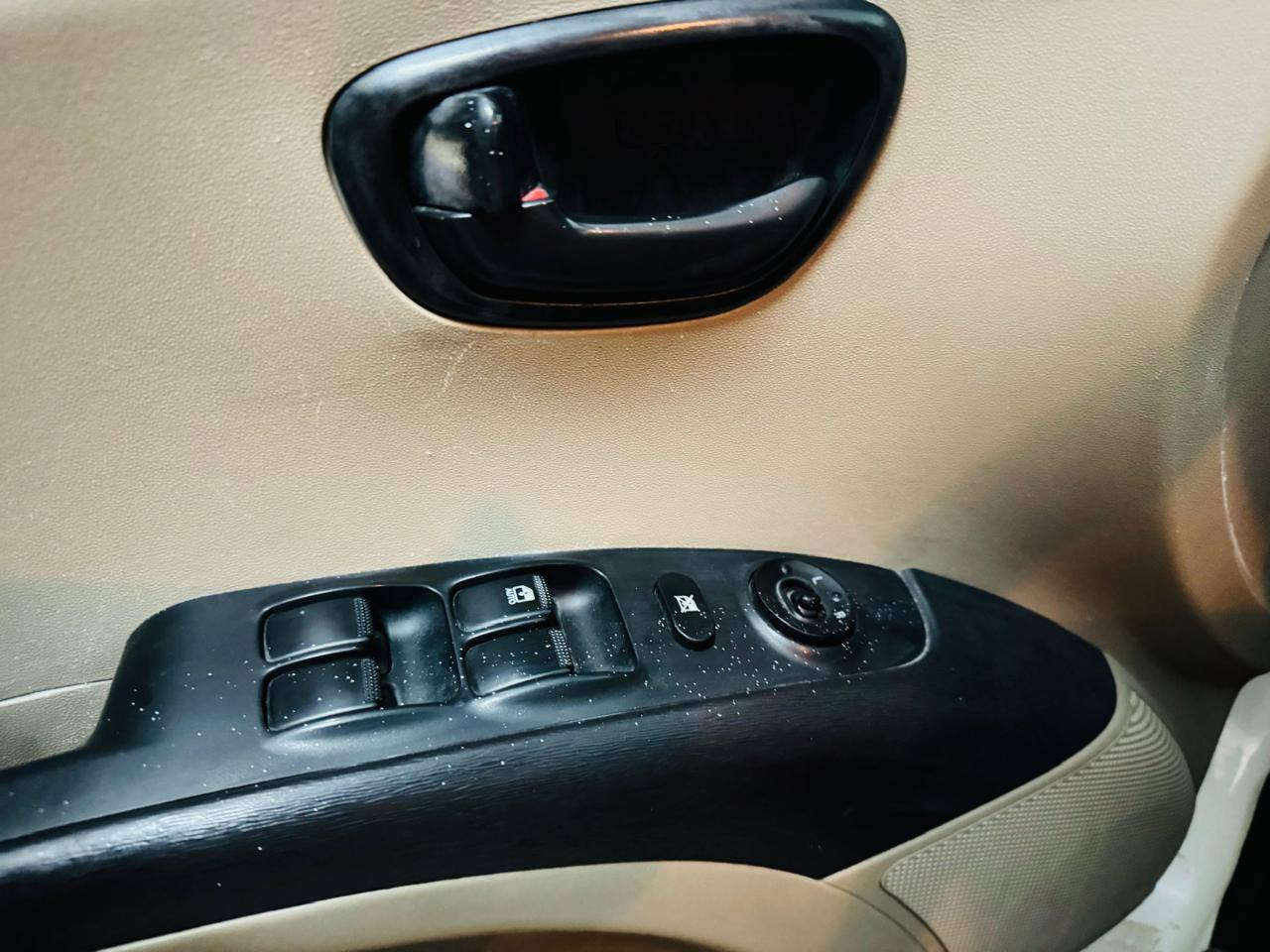 هونداي i10 موديل 2016 خليجية بيها قطعتين ونص صبغ 

دفتر بانزین موجود
 صدر حداديه تایر باتري كله جديد
جامات و المرايات كهربائية
اشاير بالمري
محرك 4 سلندر اقتصاديه بشكل
و السعر 58 ورقه و بيها مجال حك الجيه تحويل وكاله ثاني يوم موقع سياره كركوك  ***********
