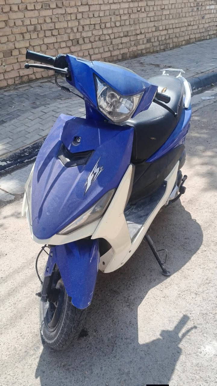 السلام عليكم
FS صيني
درااجة كامله كهربائيات سلف نگرة  نقوصات بسيطة بيه.  ( بيع او مراوس ).

السعر 300 وبيه مجال 

مكاني كربلاء حي الإطارات 

***********
