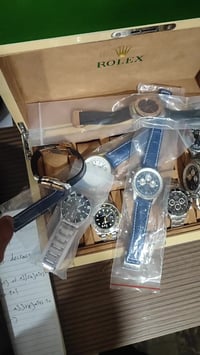 ساعات • ٩ قطع • مع البوكس