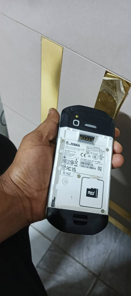 جهاز زيبرا للبيع غني عن التعريف نقص بطاريه الله شاهد ما فاحصه  قيم وخذ رقمي ‏‪***********‬‏
