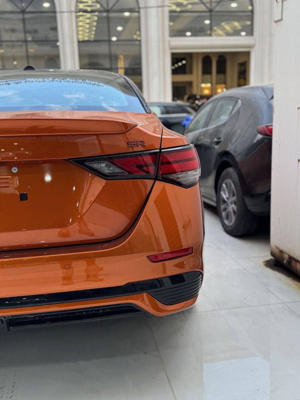 السلام عليكم رمضان كريم 
للبيع نيسان سنترا فول بدون فتحه2025 Sr
محرك 20
ماشي 2 الف ميل 
صبغ ربع بولند بدون دواخل و بدون ارباك 
سياره بدون تعديل 
سياره بدون شخوط و رصعات و بقصات شرط
سياره بدون رقم ترقيم شمالي فقط 
تكلفة رقم 12 ورقه 
ملاحظة صوار حادث موجوده في المنشور 

السعر 148 ورقه ومجال
اي استفسار عن سيارة خاص مفتوح 
اخوكم شلال كوردى
*********** واتساب  اتصال 
عنوان أربيل معارض السيارات شارع 100 أربيل, العراق
