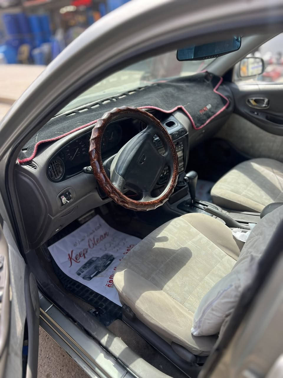 سلام عليكم.. دايو لكنزا رقم بغداد انكليزي جديد هزه جديده محرك خير من الله مفتوح المرغوب كير اوتماتيك ميكانيكي تخم تاير جديد باتري جديد كهربائيات كلها بلاد وشغاله مابيها نقص ابد سنتر لوك سستم مضخم بلاد الكير بي مشكله بي هاف ابيعه كايم  السعر 38$وبيها مجال مكاني بغداد المحموديه ناحيه الرشيد رقم تلفون ***********///***********
