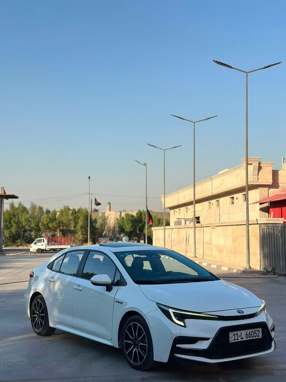 السلام عليكم
كورلا هايبرد 2024 شكل s 
ماشيه :50 الف كيلو متر 
رقم بغداد بأسمي تحويل مباشر 
——————-
مواصفات :
كشن جلد 
-فتحه 
-شاشه كبيره 
-تبريد قطعتين 
-كشن كهرباء 
-رادار 
-تحكمات
-اوامر صوتيه 
-تحديد مسار 
-تبريد بيانو 
-بصمه 
-مانع انزلاق 
-مود درايف 
-ev مود
———————
الميكانيك :
كير محرك صدر تبريد كهربائيات بحالة الوكاله 
جاهزه بدون اي نقص 
——————-
الكشر : 
السياره كفاله عده صبغ شبر بلداير الخلفي 
——————
مكاني البياع حي الاعلام 
السعر : 150 ورقه.    (٢٢,٩٠٠ ) الف. وبيها مجال جداً بسيط 
رقمي :***********
