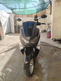 من رخصه الادمن السلام عليكم دراجه nmax للبيع  الدراجه تتعب وانت تكول ن...