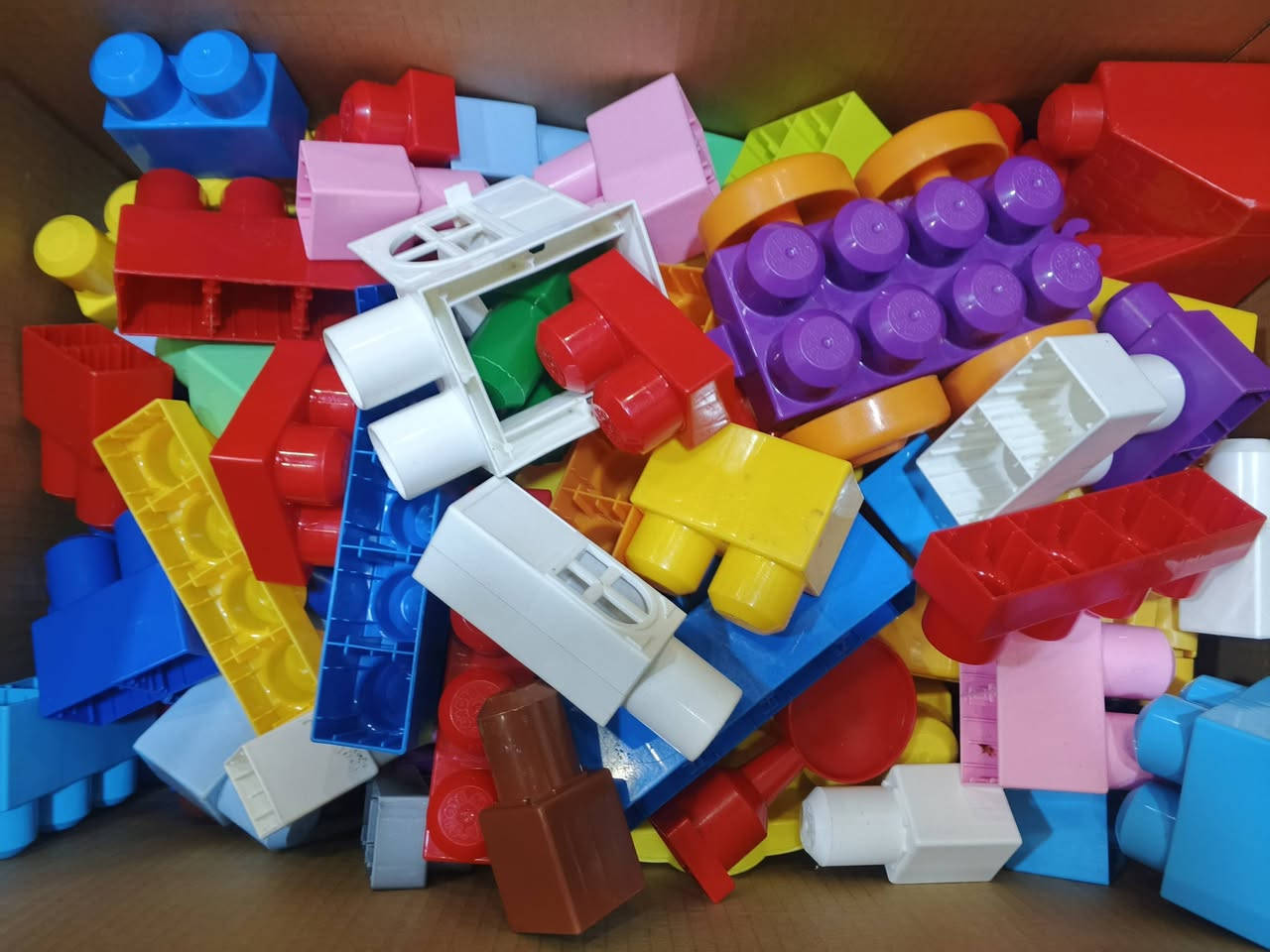 مكعبات حجم كبير عدد 120قطعة


**إذا كنت صاحب هذا الإعلان وتريد حذفه لأي سبب، رجاءا أرسل رسالة إلى الدعم الفني**