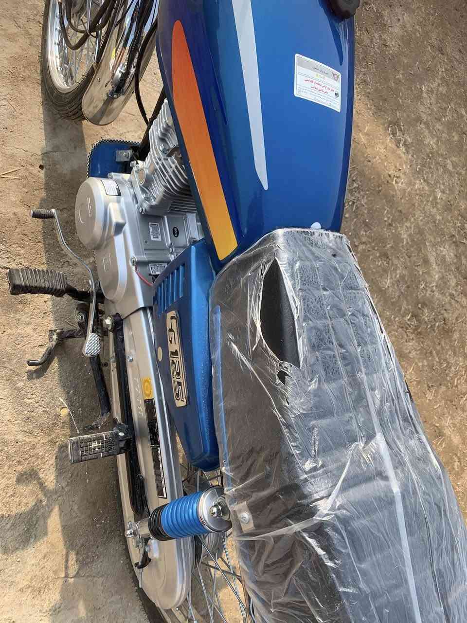 السلام عليكم دراجه للبيع ناما شلامجه تعمير ٢٦ دراجه كارتون صار ١٠ ايام من طلعته شاصي ٢٠٢٠ شلامجه 
تعمير وشاصي كله شلامجه بلاد شرط برغي تجاري مابيه 
افحص وين متريد عل وضع الشركه شرط 
لتواصل خاص او عل الرقم *********** واتساب
