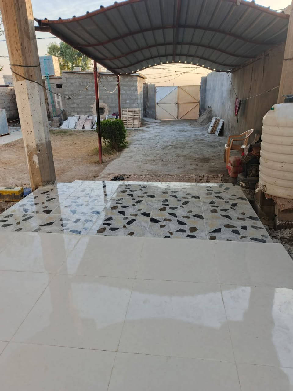 دار للبيع طابو زراعي سند 25 بسمي مساحه 400م كنعان البدعه قرب مدرسة النورين الجديده قرب الحولي الخدمات كامله ماء كهرباء تبليط السعر 85 قابل للمراوس دار ارض دونم الاتصال على الرقم ***********
