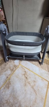 كاروك هزاز • شبه جديدة • أثاث أطفال