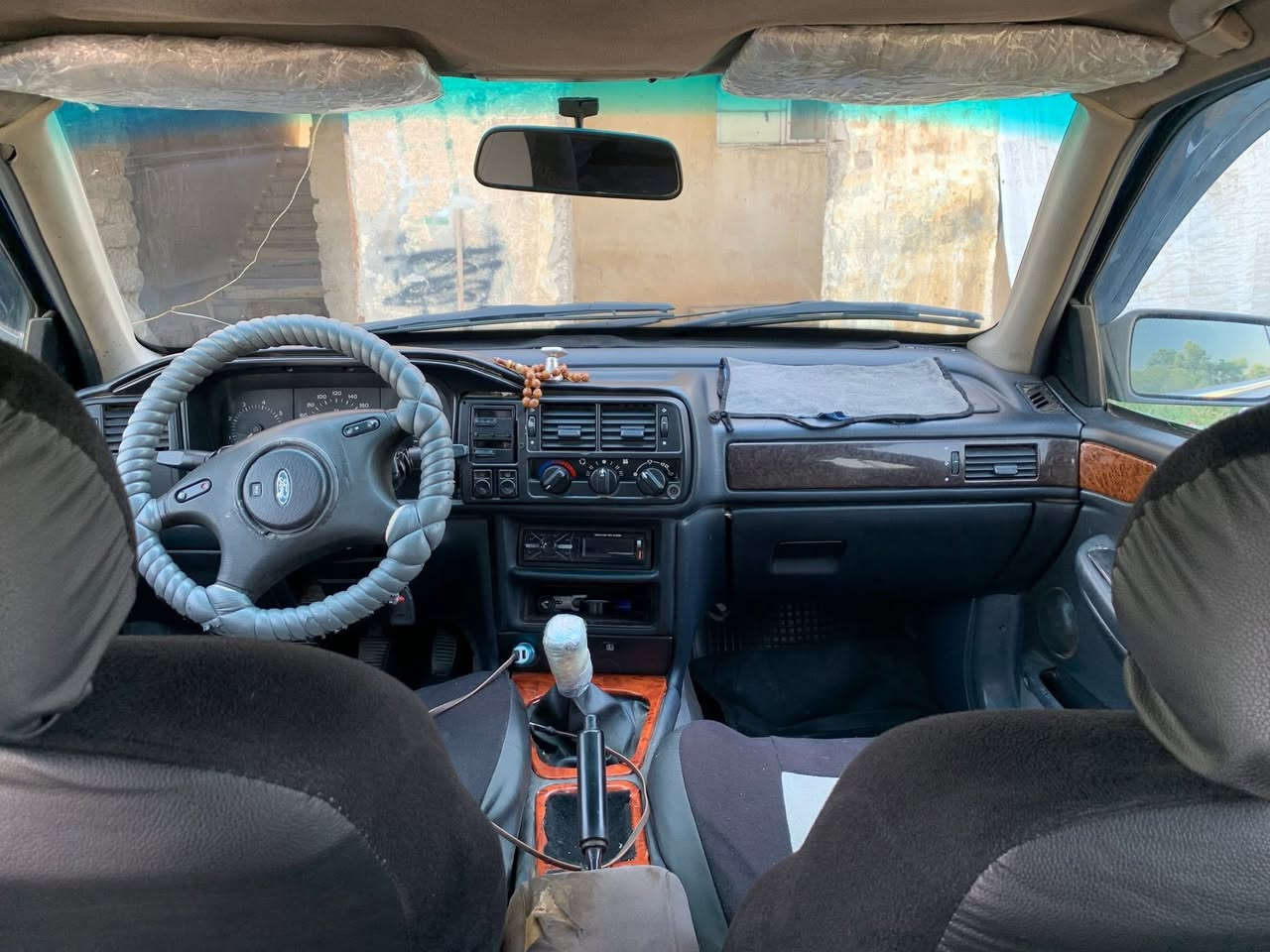 فورد سكوربيو موديل92 سياره جديده صبغ عام جماليه تبريد منضومه كامله جديده ثلج تدفئه شغال لايت زينون وايرمنيه كلها شغاله كلوب مايعوزها طخم جديد كير ومحرك جدد شرط عينه كلج جدد كوبون بانزين بيها ومسجله ع جديد تحويل شرط تايرات 4 جدد ويلكب نضيف سعر28 
رقم الهاتف ***********
واتساب ***********
