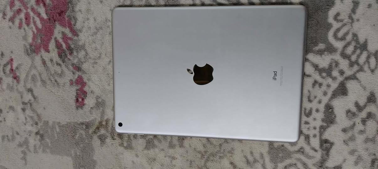 السلام عليكم ايباد9 ذاكره ٢٥٦ نضافه ١٠٠  بطاريه 90 كامل ملحقات ايباد مستخدم لدراسه فقط الايباد جديد بعده كارتون  سعره 350 قفل مكاني ناصريه سوق الشيوخ


**إذا كنت صاحب هذا الإعلان وتريد حذفه لأي سبب، رجاءا أرسل رسالة إلى الدعم الفني**