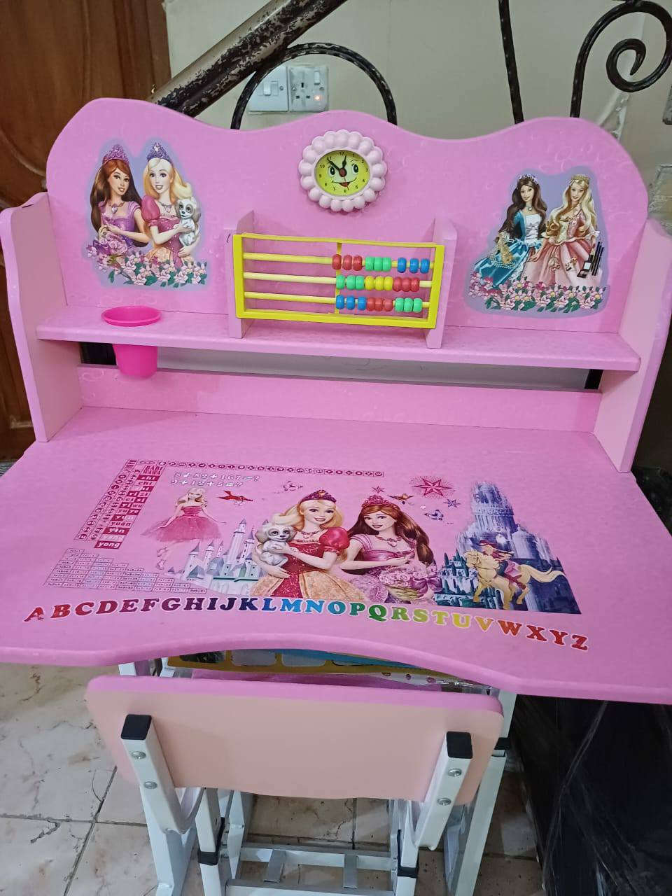 رحلة اطفال وردي بناتي من مكتبة color 
تناسب الابتدائية
بغداد سيدية رقم ***********
