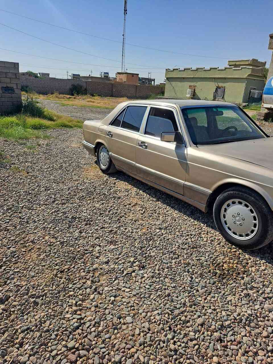 مارسدس رئاسي حجم 300 موديل 90 صبق جماليه فول اوتماتك كشنات جلد كهرب صاج مرايات كهرب محرك وكير بلادي شرط طخم تاير جديد صدر جديد كهربايات كل شقاله قرفه حيل حلوه بيع ومراوس يرهم مقدمه يرهم السعر( 40  ) 
الاتصال على الرقم ***********
العنوان القياره معرض الشهيد ابوزوبع الخفاجي قرب جسر القياره
