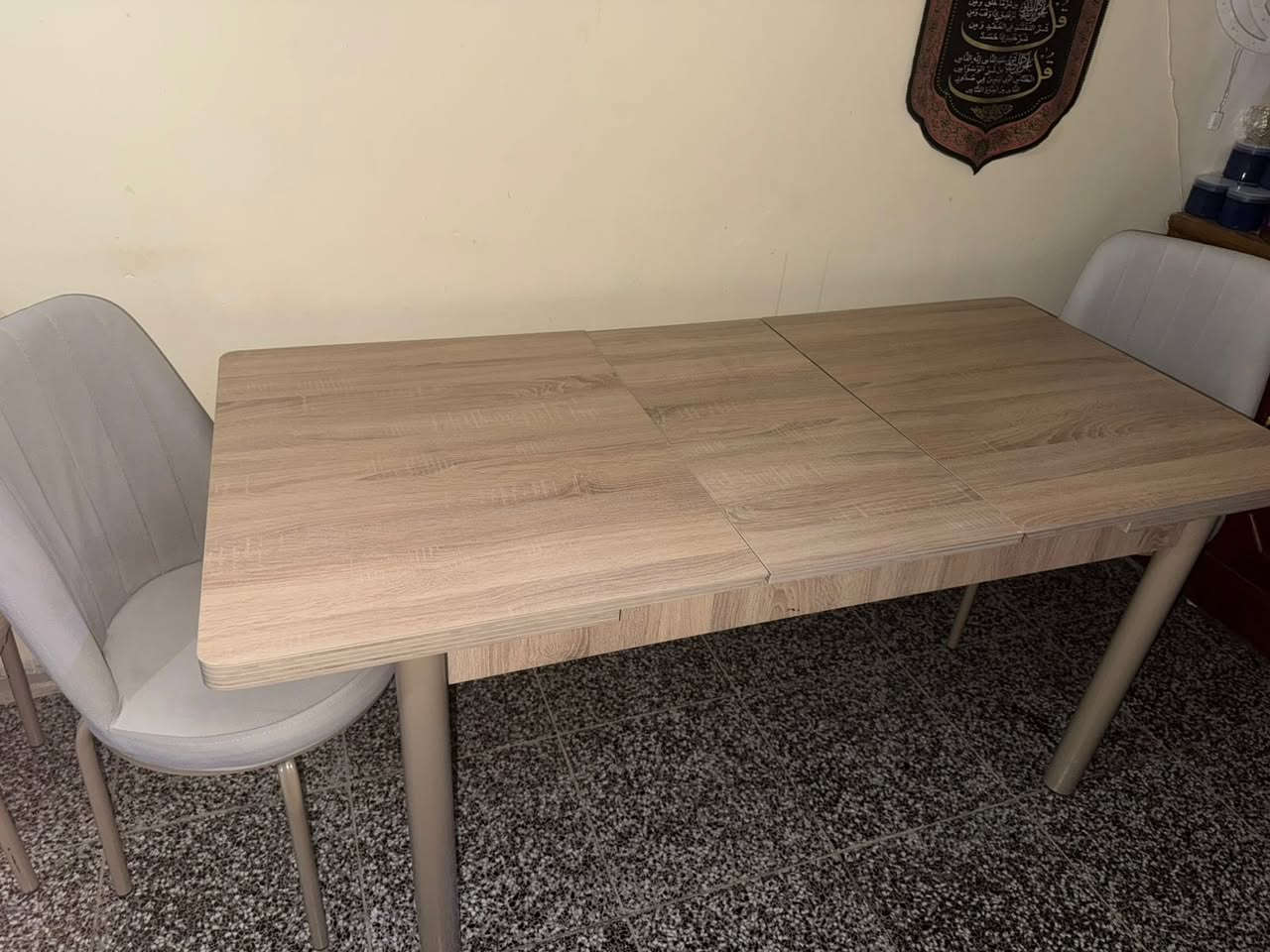 ميز طعام نظيف جدا اي عيب مابي نهائيا كما موضح سعره 250 وبي مجال متكون من 6 كراسي والميز تكبر ويتصغر .. المكان بغداد حي العامل


**إذا كنت صاحب هذا الإعلان وتريد حذفه لأي سبب، رجاءا أرسل رسالة إلى الدعم الفني**