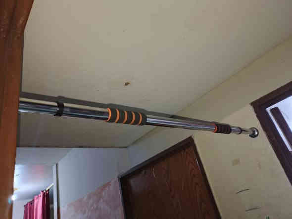 السلام عليكم للبيع شلع ب٦٠ زوج دمبلص ٣٠ كيلو و٣ مقوي اعصاب وبار عقلة ينضب بالحايط بدون بسامير يتحمل ١٥٠ كيلو كل هذني ب٦٠ . بس الدمبلاصات جاي يبيعونهن ب٨٠ مكاني بغداد مدينة الصدر شقق الحبيبية الرقم ***********
