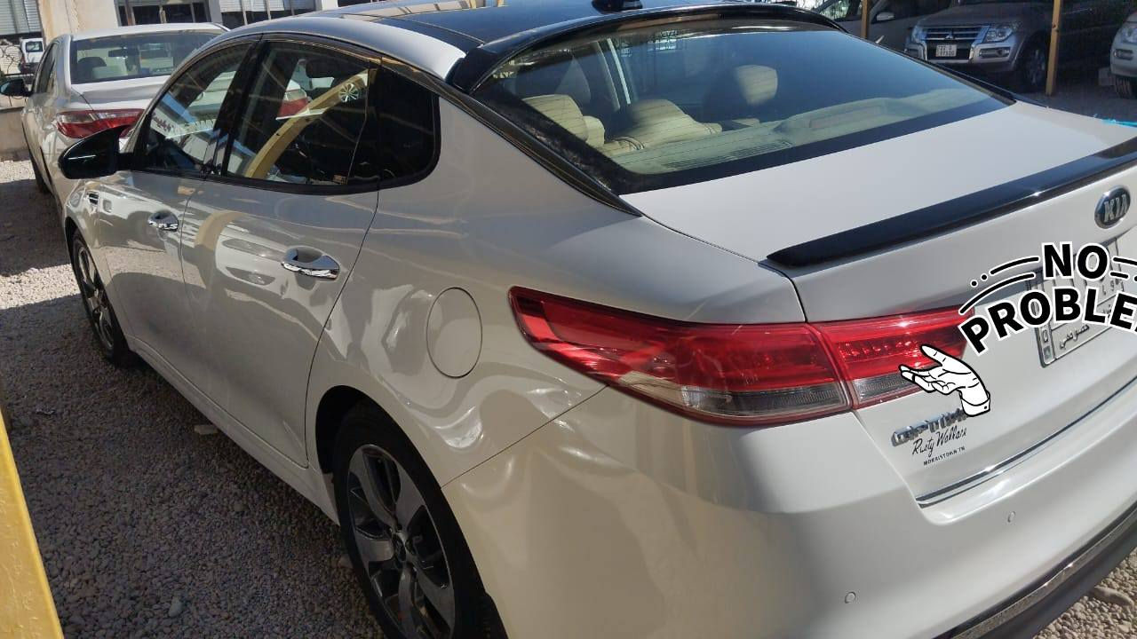 السلام عليكم....كيا اوبتما موديل ٢٠١٦ وارد أمريكي لون أبيض فول مواصفات فئة Ex  مكفوله بدون حادث صبغ دعاميات فقط سونار مرفق مع ألصور
بصمة تشغيل وأبواب وجنطه
بانوراما ٣ حركات 
تدفئه وتبريد كشنات ومقود 
تحكمات فول 
كشنات كهرباء 
داخل 2color لونين أسود وبيجي 
نضام صوت هارمان كاردون 
دعاميه Gt line
منضومة زنون أصليه فول لايت 
بروجكتر عدسات
مرايات جانبيه شفط وتدفئه من ألضباب 
شاشه كبيره وكاميرا بلاديه 
رادار جانبي تحديد مسارات الطريق 
تبريد وتدفئه شغال وجاهز 

وبعد مواصفات موجوده 
محرك معلى كازكيت فقط بدون دوانز نهائيا الكير مامفتوح
السعر ١٥٠ $ مجال بسيط مكان السياره الرمادي للأستفسار الاتصال ***********
