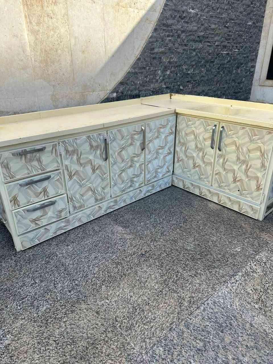 كاونترات مستعمل وجديد باسعار مناسبه والجديد حطاطه بي ضمان خمس سنوات


**إذا كنت صاحب هذا الإعلان وتريد حذفه لأي سبب، رجاءا أرسل رسالة إلى الدعم الفني**