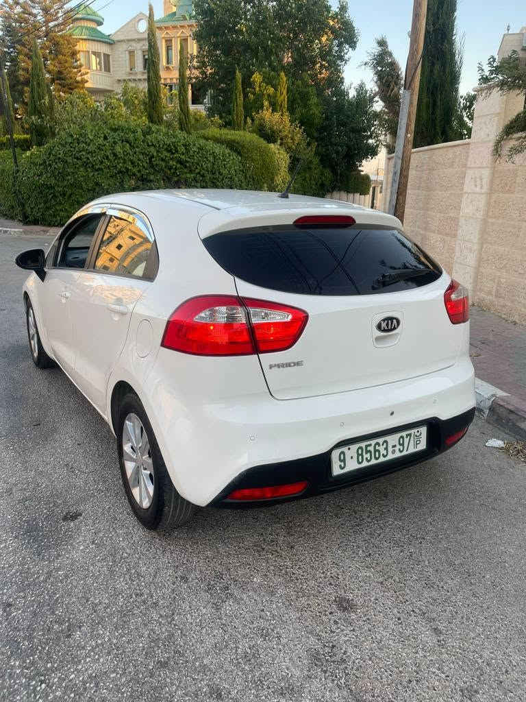 كيا برايد 2015/2014 اتومات ❤️ 
ترخيص تأمين طويل . فحص ممتاز .. بنزين 
اصل خصوصي .... للبيع او بدل 0592556191 Area A, فلسطين


**إذا كنت صاحب هذا الإعلان وتريد حذفه لأي سبب، رجاءا أرسل رسالة إلى الدعم الفني**