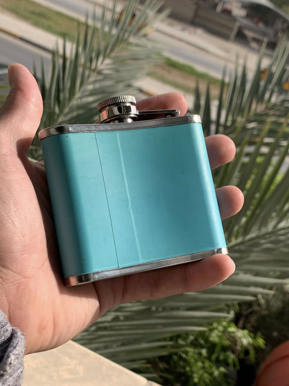 قاروره للبيع
الحاله جديده
لتواصل *********** 
العنوان بغداد الخطيب
