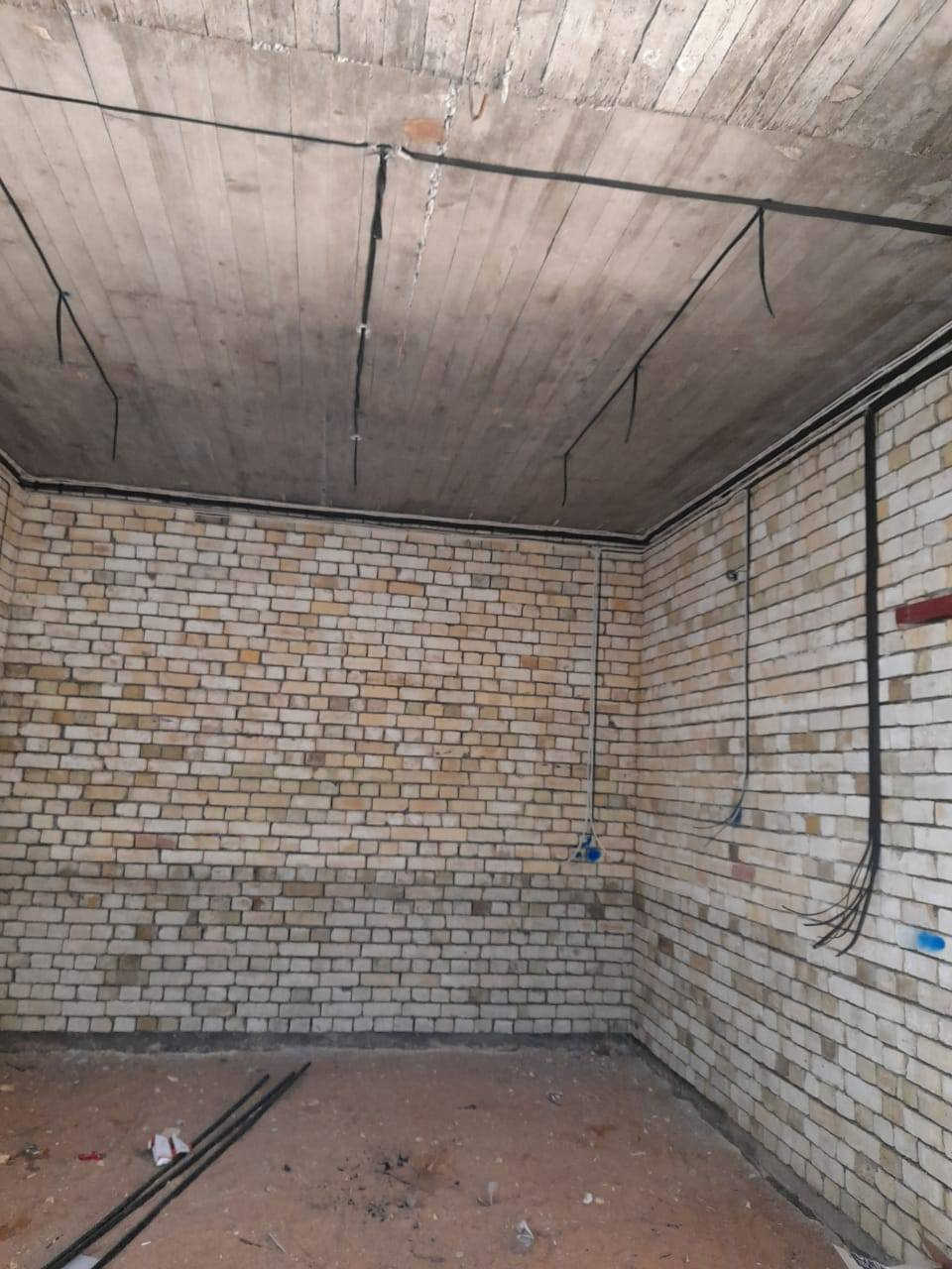 تاسيس كهرباء عام . ***********
***********
