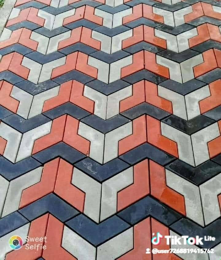 المقرنص لدى معمل الفتلاوي للكاشي لاتماتيك 🌹
مقرنص مرمري أو ما يسمى بالمزجج..
✅ يعتبر من أفضل أنواع المقرنص 
✅ غير قابل للتمدد ومقاوم للرطوبة 
✅ ناجح بجميع الفحوصات المختبرية 
✅ مصنوع من أجود المواد المقاومة للرطوبة والأملاح
✅ مقاوم للحرارة  والانضغاط ومطابق للمواصفات العالمي هذه المواصفات وأكثر تلكوها موجودة عندنا 
لاسعار خيالي  واسعار الكاشي متنوعه حسب الطلب من ١٠المتر إلى ١٥سعر المتر 
العنوان/الحرفين قرب شركة الفصول الرقم 
الرقم ***********‪ 1‪
