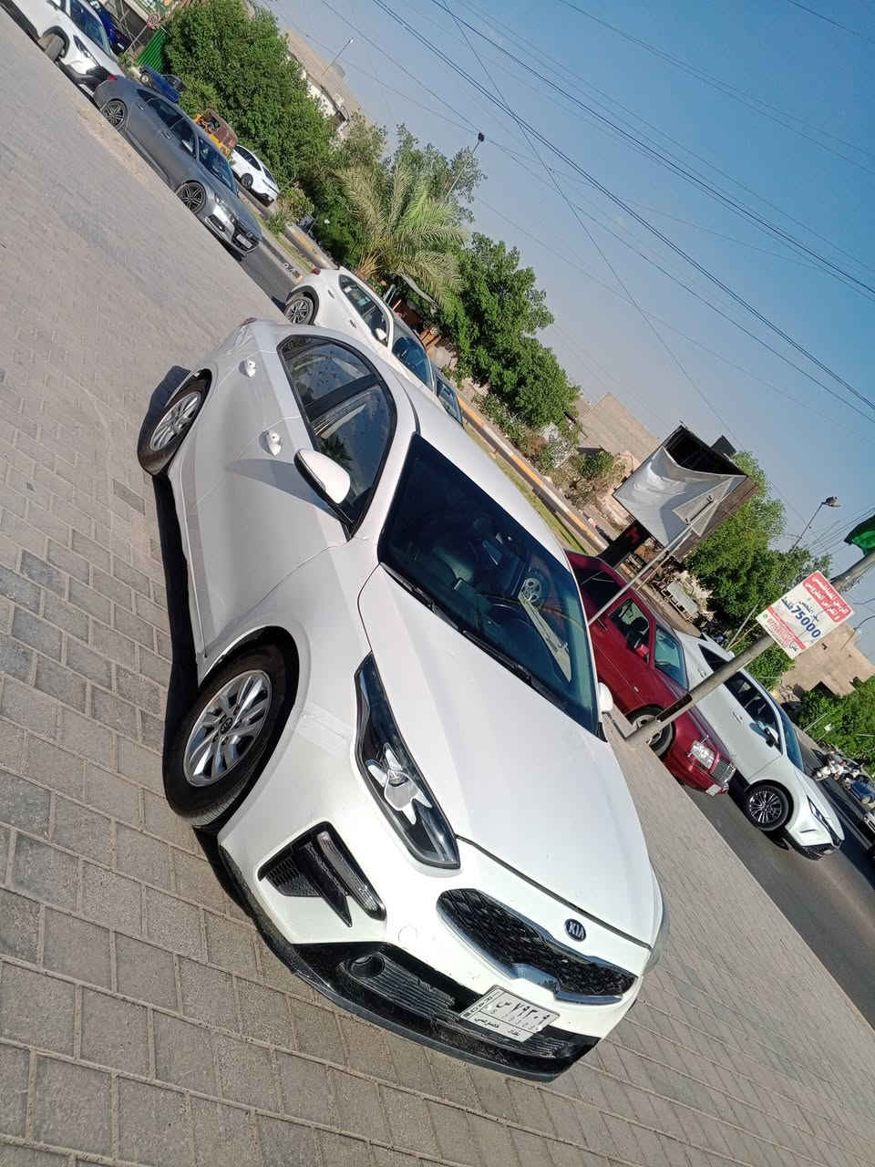 اسلام عليكم سيراتو وارد كوري بيه اربع قطع صبغ السياره فول الفول عده البنرامه مكني بغدادالسعر الطلوب 121 بيه مجال قليل ***********
