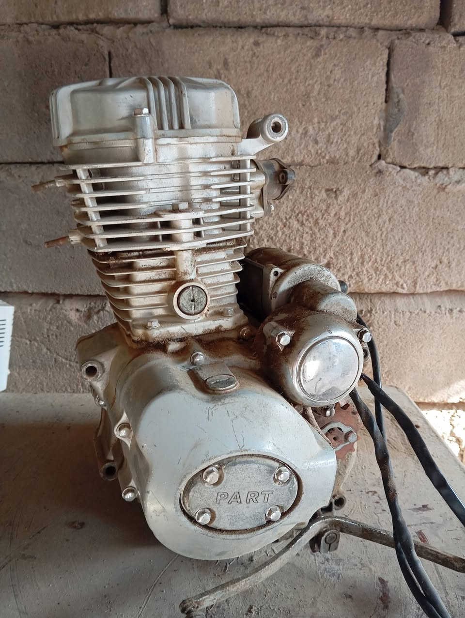 محرك بارت للبيع
السعر 50 الف 
غير متواجد على الفيس بوك 
الاتصال واتس آب او اتصال على الرقم (***********)
