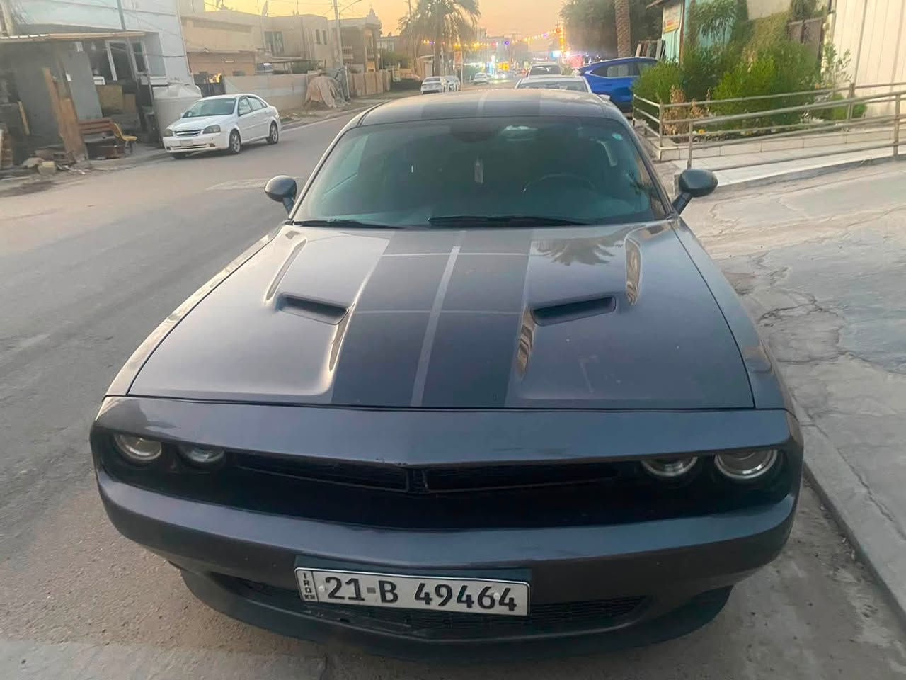 دوج جالنجر sxt 2017 السيارة حادثها جاملغ  ومصلح السيارة ماشيه ١٤٣ كم السيارة نظيفه كلشي مينصرف عليها رايدها 168$ وبيها مجال 
للاستفسار.  ***********
