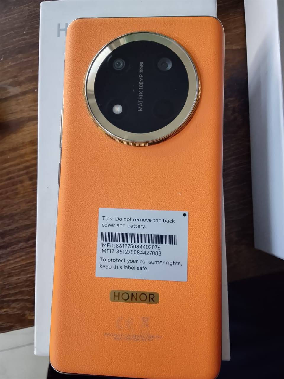 سلام عليكم موبايل هونر X9C المبايل صارلي اقل من 15 يوم من ماخذه وحاله حال الجديد وملحقات كامله كارتونه وشاحنه السعر 350 وبي مجال حك جيه معجبك السعر اعبر المنشور / ممتواجد فيس /الاتصال ***********
