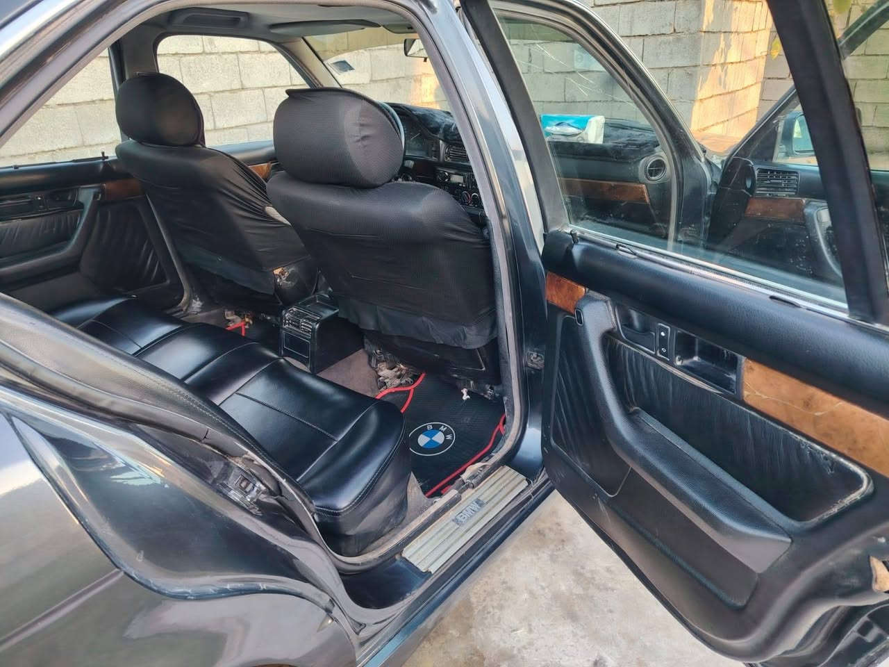 بيئم للبيع موديل 94حجم525بلادي محرك كبس كير اوتوماتيك بجم عريض كير محرك شرط دواخل نظيفه بردات ابلادي. لايتات زنون سنويه بسمي ل 30رقم انكليزي
سعر 63او بيه مجال
***********
