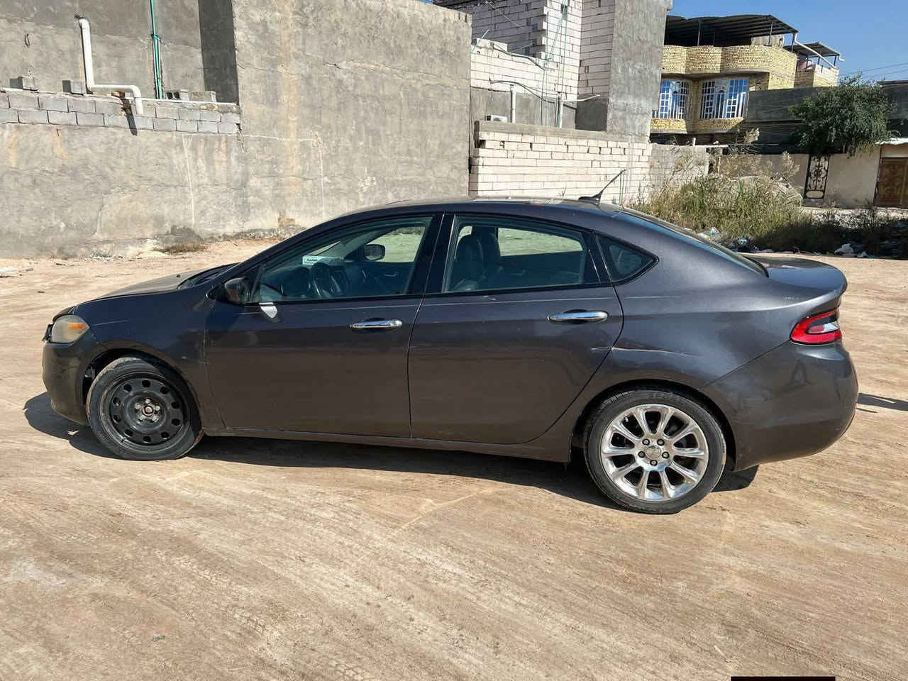 سلام عليكم . دوج دارت 2015 للبيع محرك 2400 المرغوب مواصفات limted فول مواصفات 
دوج دارت
-موديل 2015
- الفتحة
-مكينة 2400 
-اشاير بالمري 
-ترحيب اثناء فتح الباب
-تحكم ستيرن
-كاميرة خلفية
-شاشة كبيره
- داخل اسود
--تشغيل عن بعد
- شاشه اعطال 
-بصمه تشغيل 
-دبل گزور
-تبريد ثلج
- تدفئه كشنات وستيرن
-مكينة وگير كفالة
-رقم بصره 
- السعر 80

السياره بأسمي 
للاستفسار الاتصال على الرقم 
*********** البصرة, العراق
