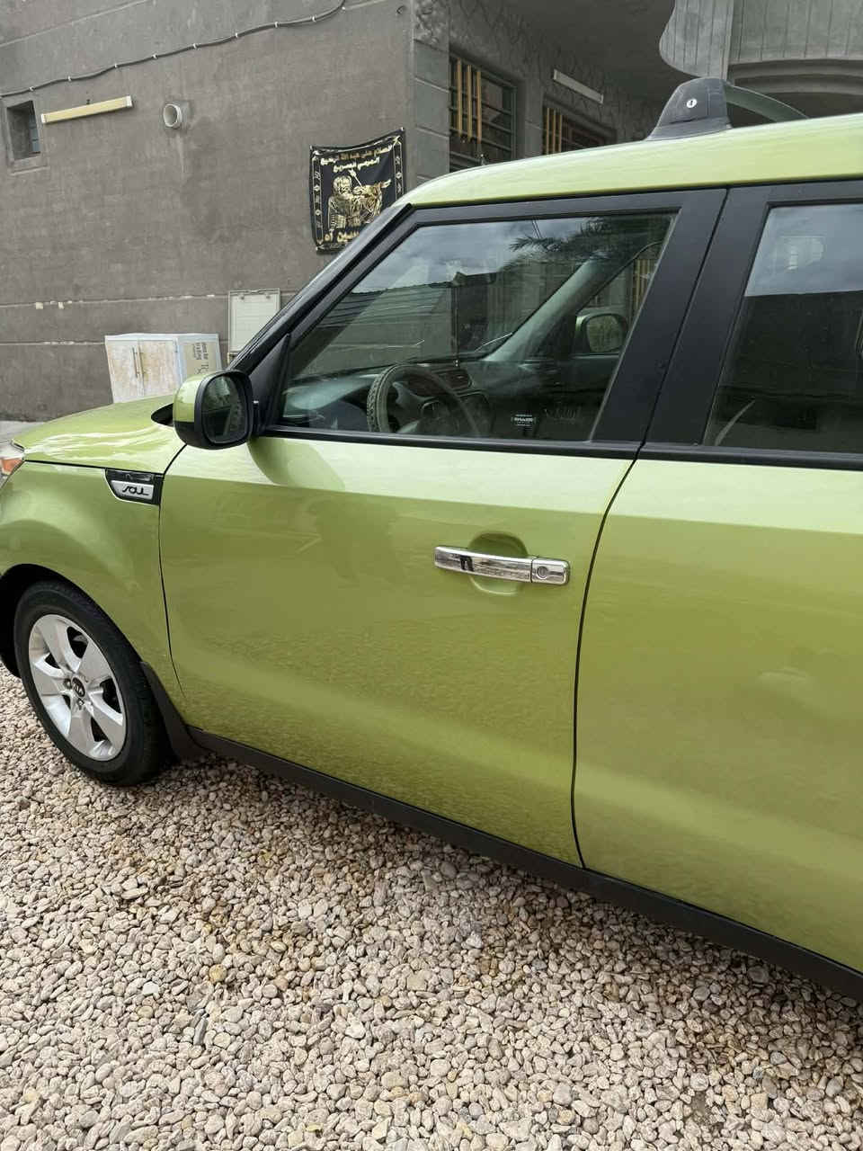 صوول موديل 2017 مكينه كير مكفول ' عداد مسافه 74 تبريد تدفئه شغال تبديل بنيد بدون دواخل ' صبغ باب وربع باب فقط ' سياره رقم بغداد أنكليزي باسمي تخم تاير حداديه جديده رايديها 100 $ ورقه *********** المكان كربلاء الحسينيه
