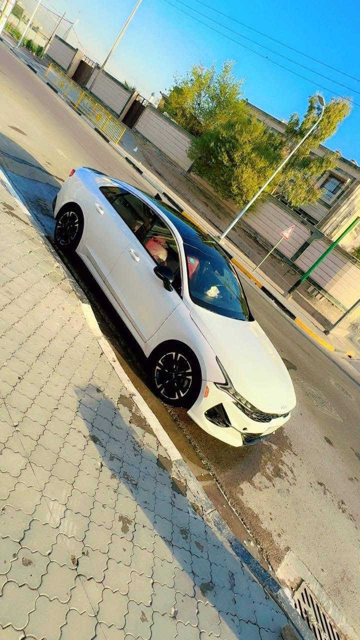 كي فايف 2023 جيتي لاين واحد ع واحد  اعله فيه *********** السعر 185
