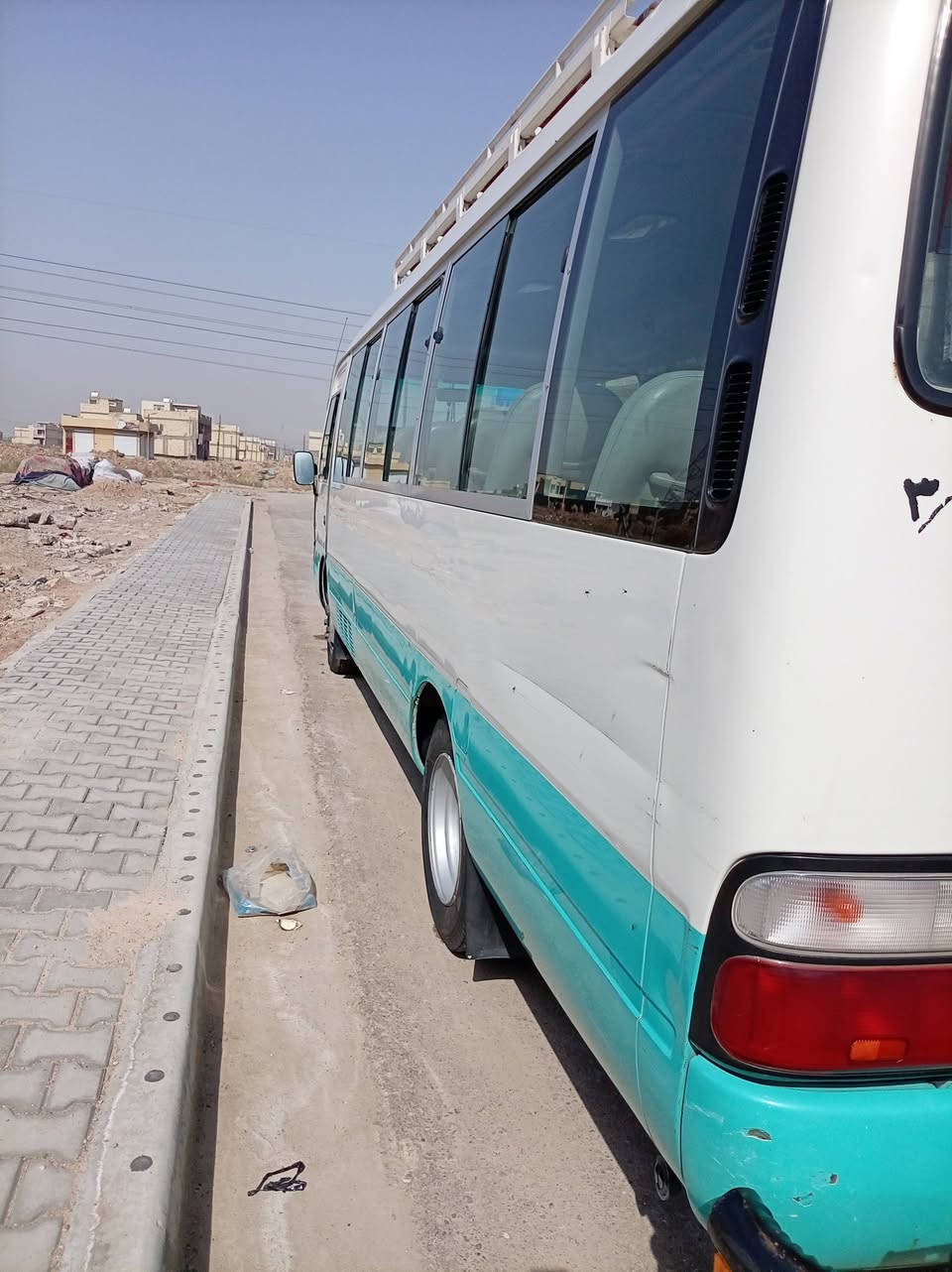 السلام عليكم كوستر موديل 2007 كير بي قر بس 2 والاكسنت بي ونه بيه منضومه غاز 80 لتر مكان الشعب نهاية الفورتات رقم الهاتف *********** السعر 215 وبيهه مجال قليل حك الجيه مكينه مكفولة
