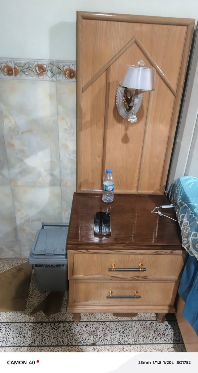 غرفه لل بيع غرفه بعدو جديد سعر كلش مناسب  مليونين عدل وبي مجال بسيط لل طيبين اتصل عل رقم وبي وتساب ***********
