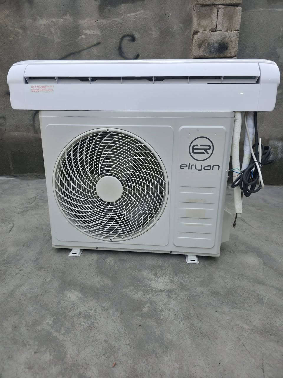 كل عام وانتو بخير سبلت طن اونص نوعه ريان سبلت كامل جيب وشد غاز شركه🧊 نظافه 1/1. تبريد ثلج🧊 استخدام قليل سبلت جديد حيل مكاني ابو الخصيب قرب كبه ابو جوزي بي واتس ***********. توصيل موجود 💁
