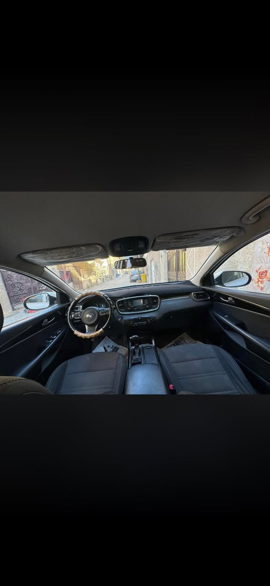 سورنتو موديل. 16
خليجي لبيع
مكينه 6 سلندر
ماشيه 180
مكفوله ماعده جاملغ الخلفي بارد 
والباقي مكفول من كلشي 
سياره نظيفه وأحلى من الصور
مدينه الصدرقطاع 3
موبايل ***********
السعر 115 وبيه مجال بسيط
كشن كهربائي 
مري شفط
بصمه تشغيل وابواب
صندوك كهربائي
ترحيب عند الاقتراب
مري شفط
3 قطع تبريد
محرك 6 سلندر
