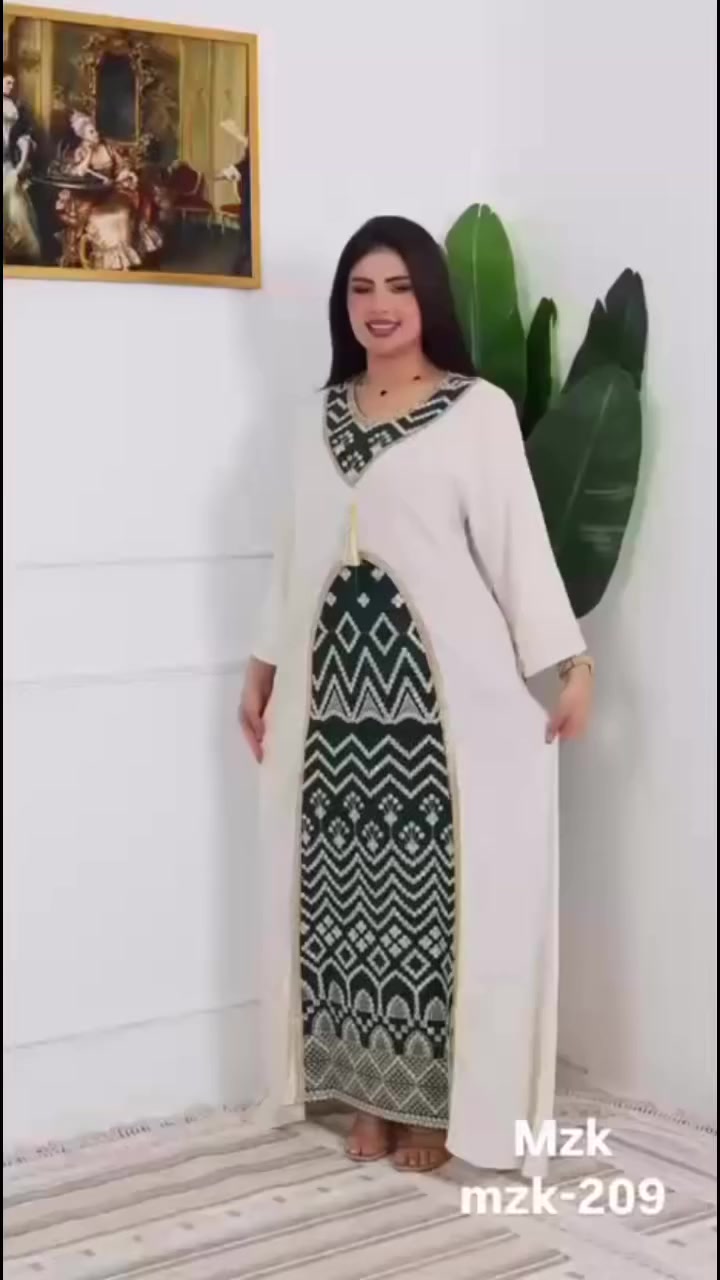 مخور كشمير درجة اولى 
قياسات L-Xl-2XL-3XL 
اقل طلب درزن 
سعر الدرزن 200 الف
للحجز والاستفسار. @Ayaman_23 
يوجد توصيل لكافة المحافظات


**إذا كنت صاحب هذا الإعلان وتريد حذفه لأي سبب، رجاءا أرسل رسالة إلى الدعم الفني**