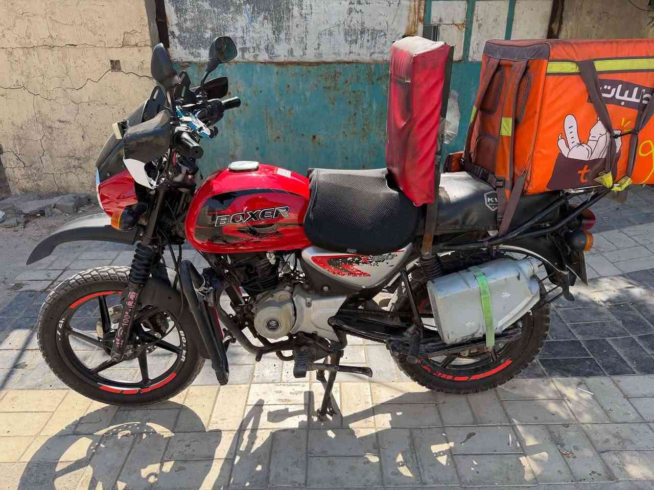 سلام عليكم بوكسر للبيع موديل ٢١بلسنويه٢٢رقم بغداد انكليزي نضيفه وكلشي شغال كهربائيات كلها شغاله زنون عالي ناصي صوت ناعم تجي وتفحص راعيها موجود تحويل مباشر شوكت متريد مكاني بغداد محموديه سعرها1900قفلل***********
