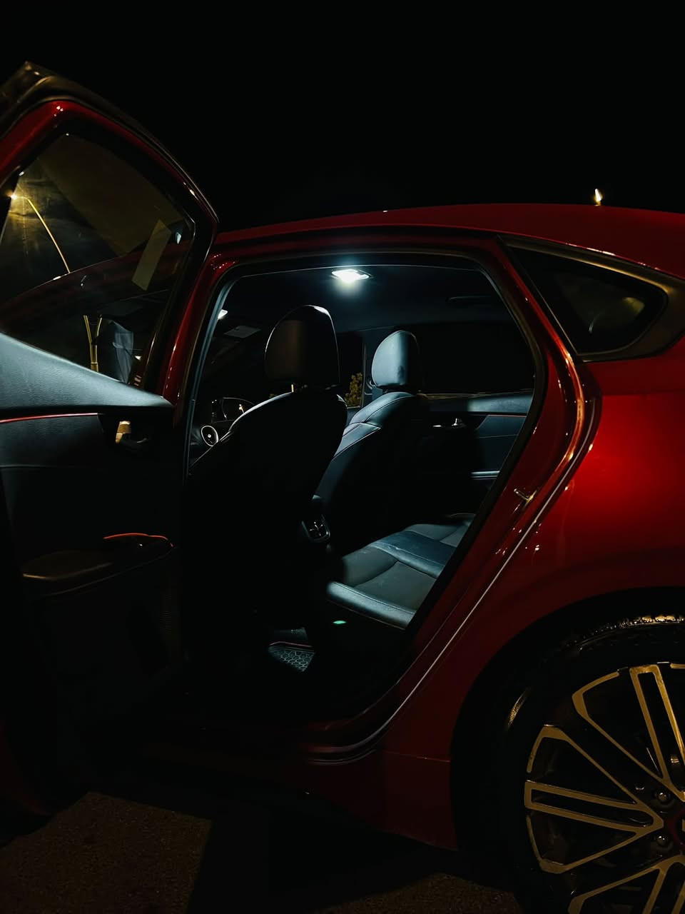 🔆موديل /2020GT
♥️اللون/ دم الغزال
🎰ماشية 86الف /قابل للزيادة
🏁حادث خفيف بلا ايرباكات
🔺🔺قطعتين صبغ/ بنيد وجاملغ ايمن
💡البقية ليبل واحد
💡رقم اربيل والتحويل ثاني يوم
💡رقم وسنوية وهزة جديدة بشهر الخامس مسويها
💡فول عدا الفتحة
⚙️ادامة كاملة وتبديل ماء الراديتر اصلي وكالة موبس
🛞ويل ١٨
🏎️دبل كزوز رياضي صوت بلادي كلش حلو
🛸استيرن حرف D
💺كشنات جلد ومخمل حضن محفور عليها GT
🪩محرك 1600 توربو
💥كير AT  مو CVT
🥉ثلاث انظمة للقيادة
🎛️كروس سرعة
🛣️تحديد مسار
⚡️مانع انزلاق 
⛓️‍💥 مانع تصادم
📱كار بلاي
🖥️شاشة /اواكس/يواس بي/ اوامر صوتية
🎥كاميرا دواره
⚙️شفتات استيرن
💡🔋منظومة(عالي +ناصي+بروجكتر)زينون LED ابيض
💡🔋انارة داخلية+ صندوق LED ابيض 
📞*********** 
💵133 وبيه مجال 🤍✨
