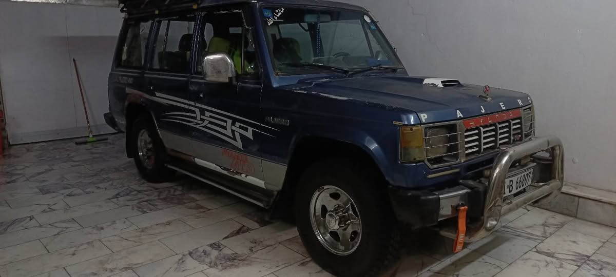 باجيرو  1989 بيه تبخير مكينه ففتي ثنين ونص سياره بلاديه بسمي ارقام انكليزي بغداد مكان ي طارق شارع الوسط سعر ٥٥وبيه مجال ***********
