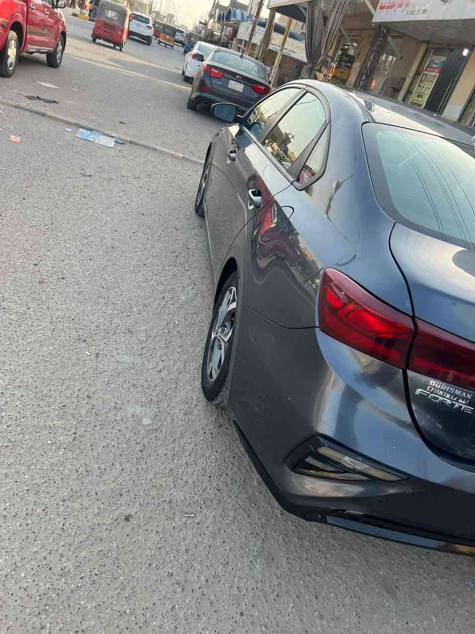 � للبيع — كيا فورتي 2020 🚗
الضربه موضحه بلصور بدون أيرباك 

محرك 2.0 لتر 4 سلندر اقتصادي

▪️ دفع أمامي (FWD)

▪️ شاشة معلومات أمامية

▪️ كاميرا خلفية

▪️ بلوتوث + USB + AUX

▪️ تحكم من المقود

▪️ مثبت سرعة

▪️ مرايا كهرباء

▪️ نظام مانع الانزلاق (ABS + ESC)

▪️ إنارة LED أمامية وخلفي

المكان الناصريه الرفاعي 

اي استفسار اتصل على هذا الرقم

السعر 128

‭0771 169 7362‬
